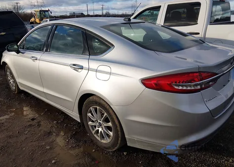 2017 Ford Fusion S из США, поврежденный, VIN 3FA6P0G75HR300997
